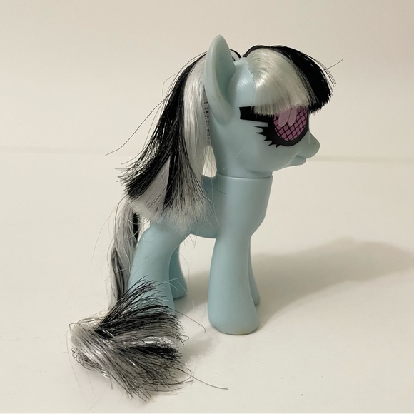 My Little Pony Mania Photo Finish Figure MLP Toys R Us Exclusive - Picture 6 of 15